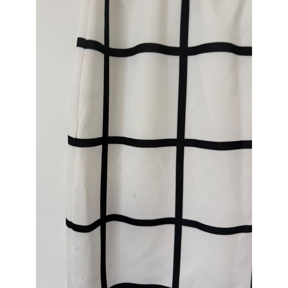 Brickyard Buffalo White & Black Grid Mini Skirt – Size Medium – Good Condition - Picture 5 of 5